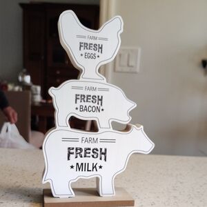 Farm Fresh Animal Stack Decor